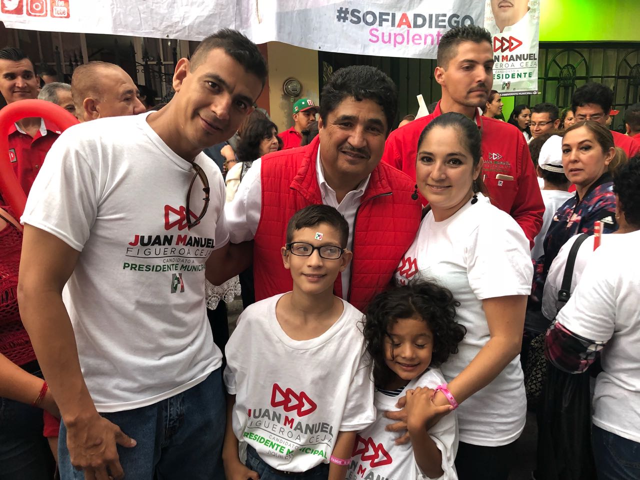 Juan Manuel Figueroa Ceja garantía de experiencia, compromiso y servicio en Jiquilpan; Roberto Carlos López