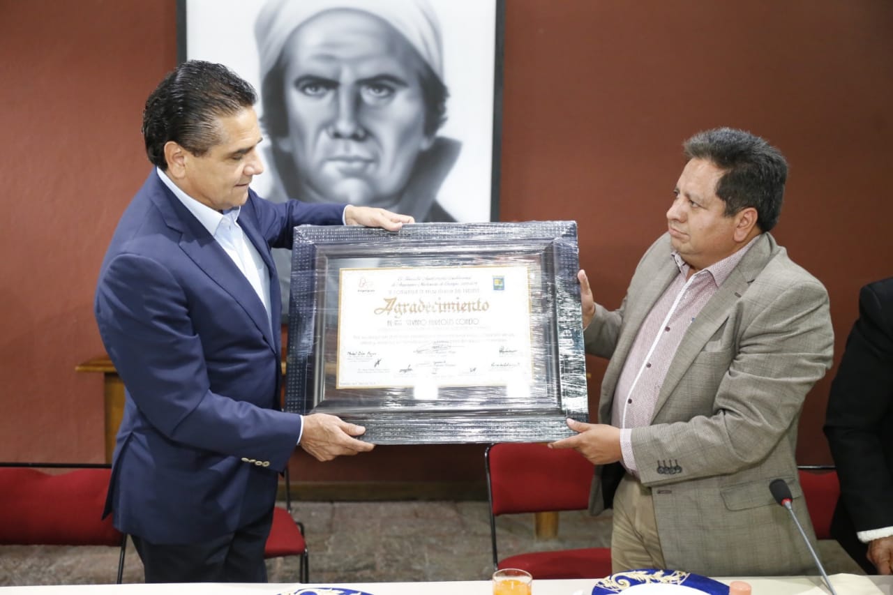 Recibe Gobernador a alcalde de Angangueo