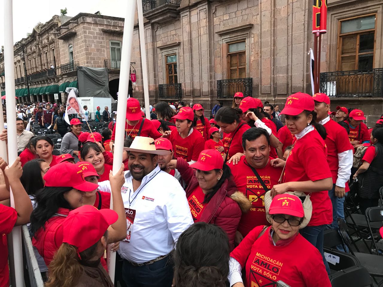 El cambio en nuestro país será histórico: Paco Huacus