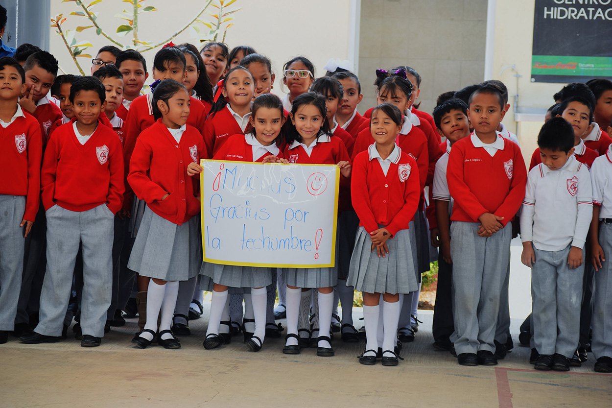 Más de 400 niños y niñas de Villa Magna estrenan techumbre.