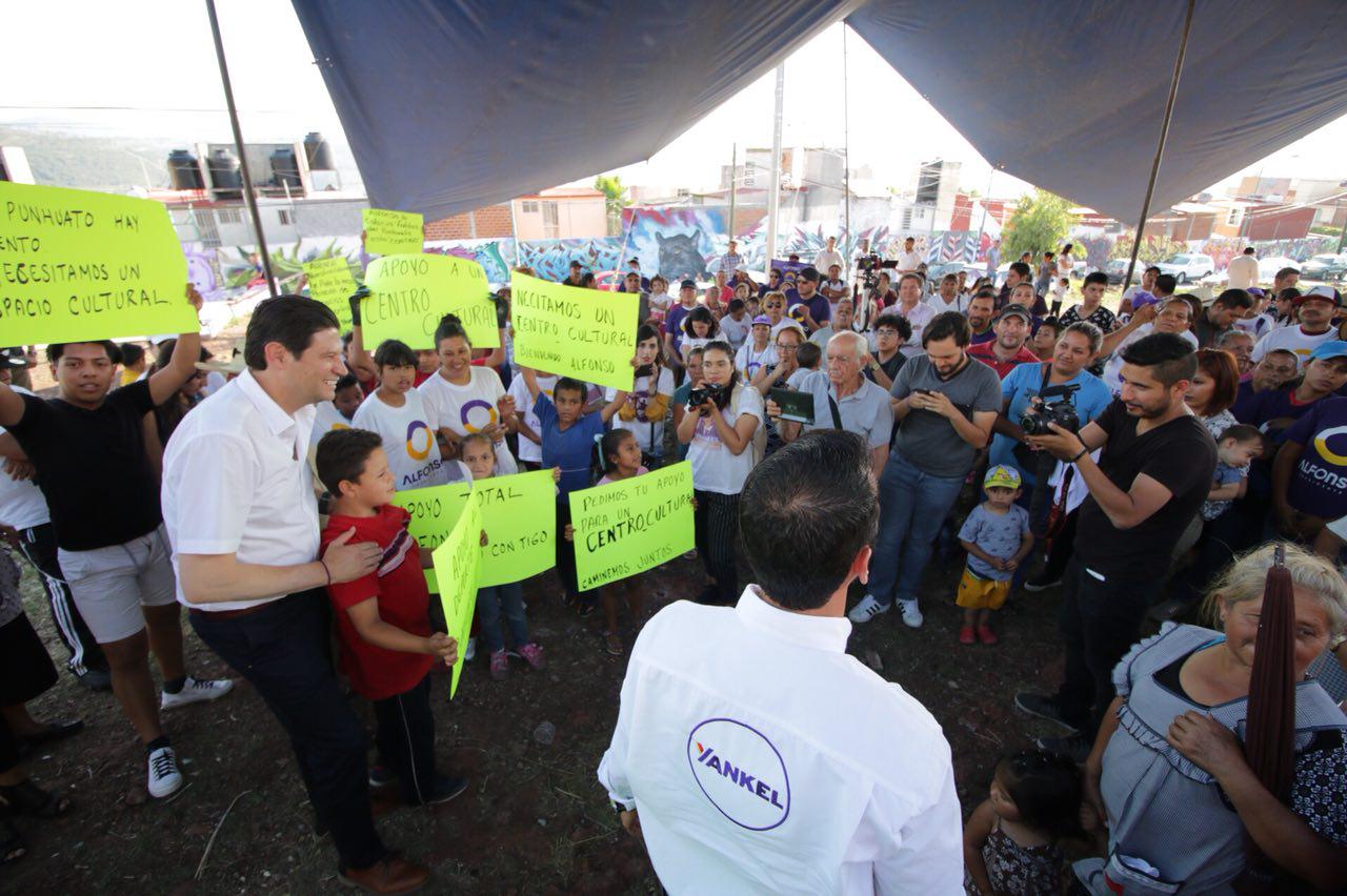 Habitantes del Punhuato tendrán nuevo espacio deportivo, anuncia  Alfonso Martínez