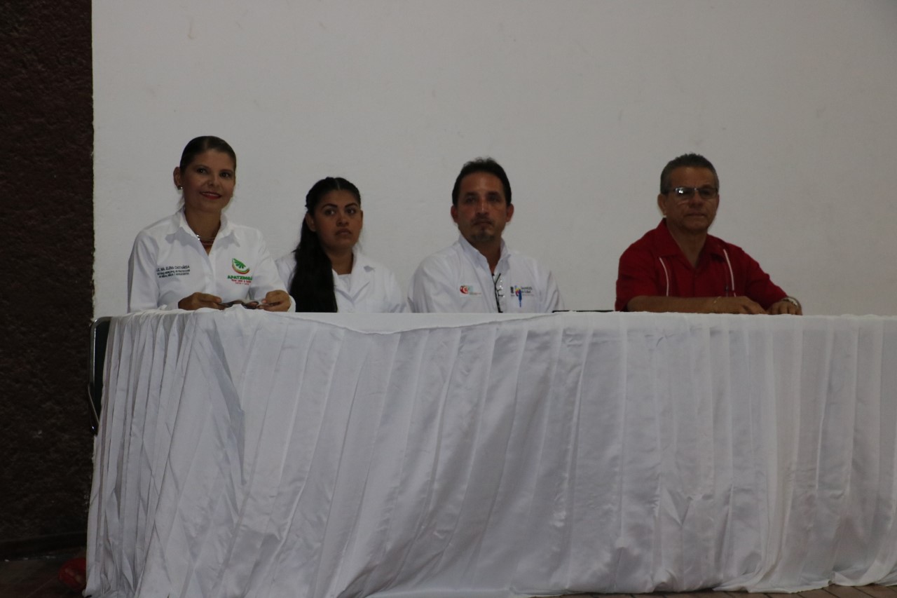 Gobierno de Apatzingán imparte plática sobre el tabaquismo