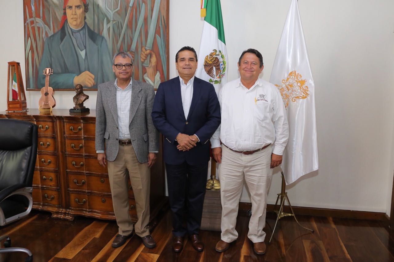 Acuerdan Gobernador y SUTOPDSSM trabajar en favor de Michoacán