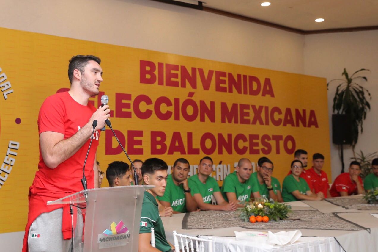 Arriban a Michoacán los 12 Guerreros del Baloncesto Nacional