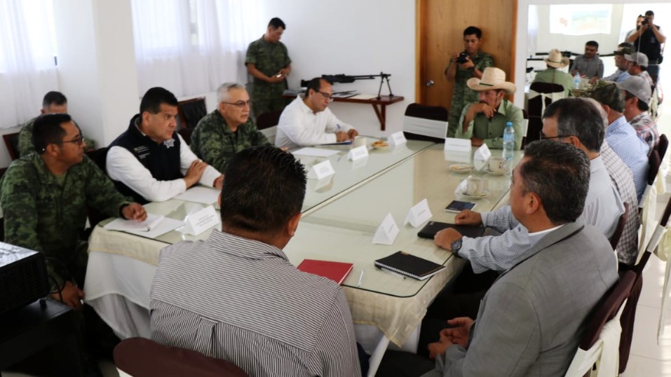 Acuerdan Sedena y SSP conformar Grupo de Coordinación Coalcomán