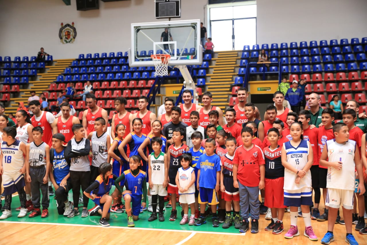 Apadrinarán los 12 Guerreros la tercera Academia de Aguacateros en Uruapan