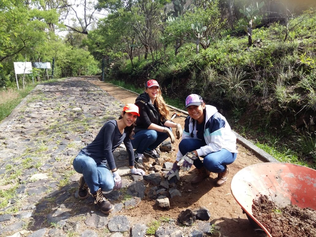 VOLUNTARIOS ITM IMPULSAN CUIDADO AMBIENTAL