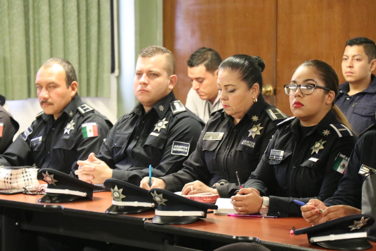 Policías de Michoacán reciben capacitación de especialistas chilenos