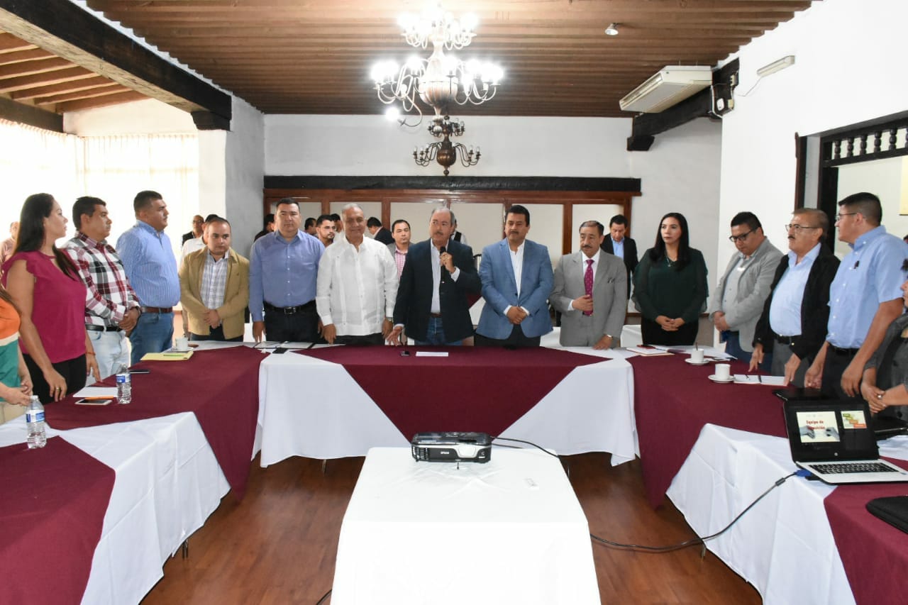 ALCALDES ELECTOS DEL PRI SE CAPACITAN PARA GOBERNAR MEJOR
