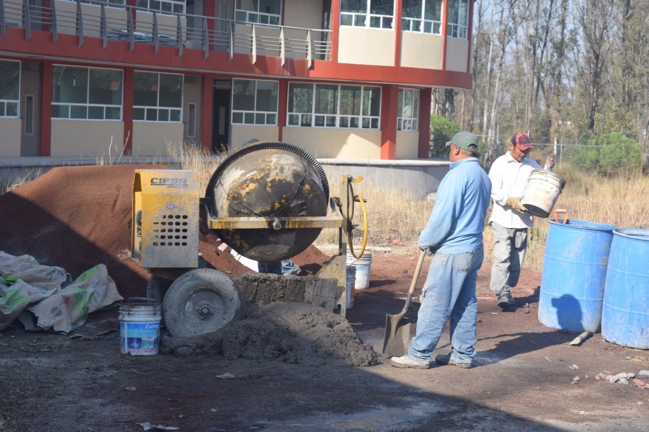 Trabaja IIFEEM con normalidad en temporada vacacional