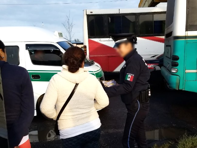Fomenta SSP uso de puentes peatonales