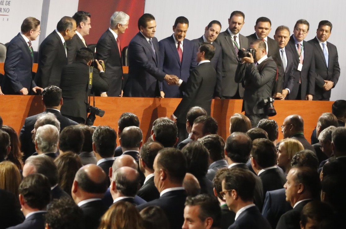 Asiste Gobernador a 6º Informe de Gobierno del Presidente Peña Nieto