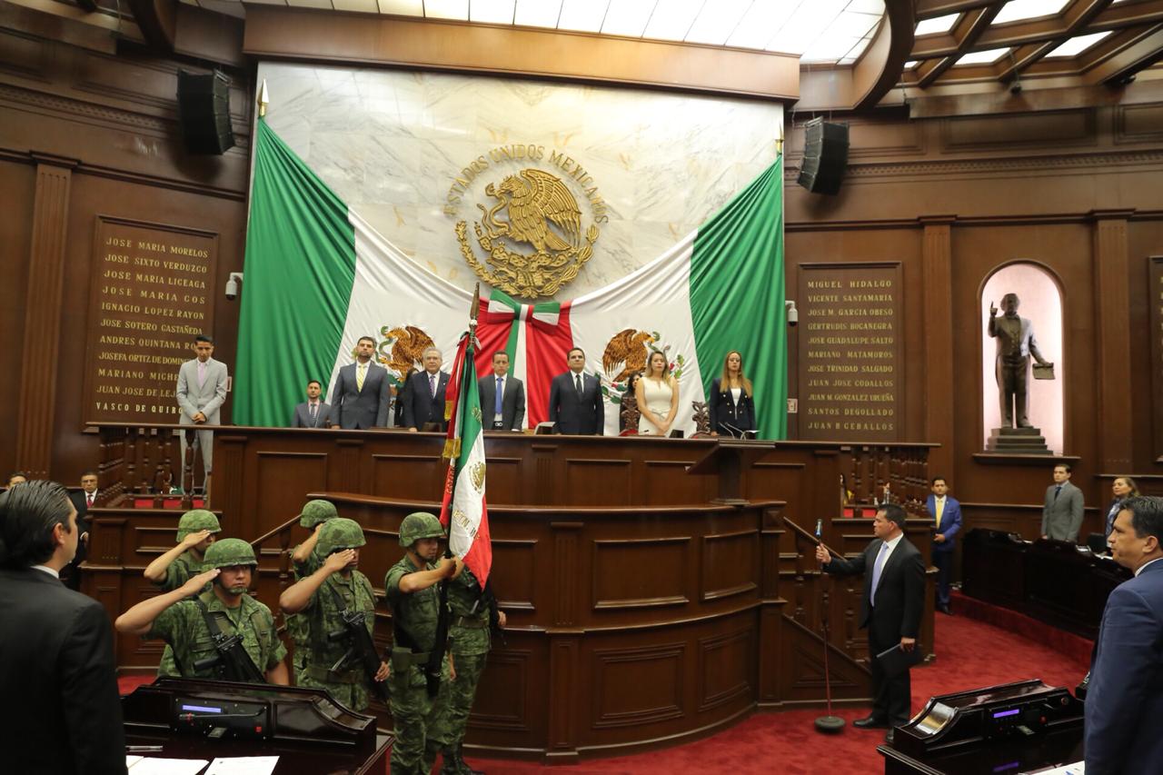 Atestigua Gobernador apertura de periodo de sesiones de la 74 Legislatura