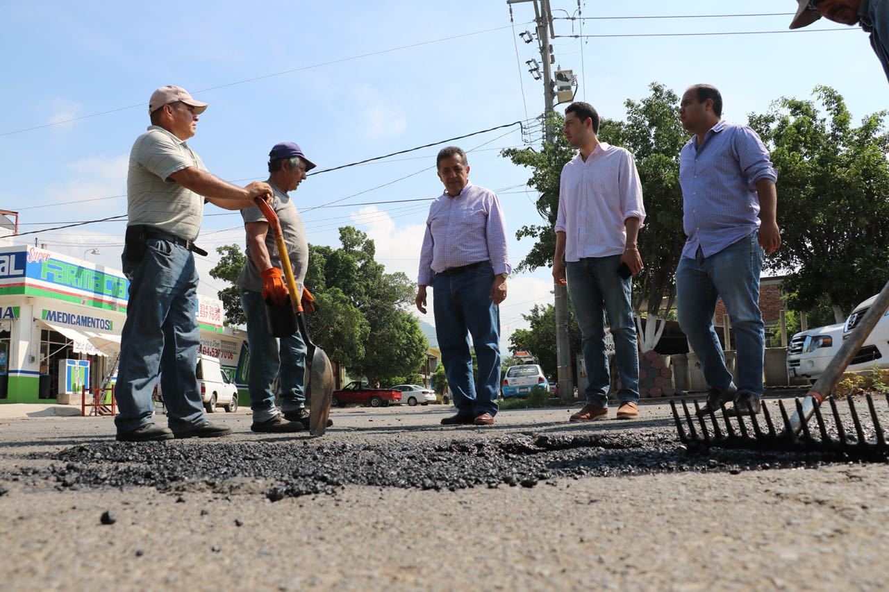 Inicia programa de Bacheo para mejorar vialidades