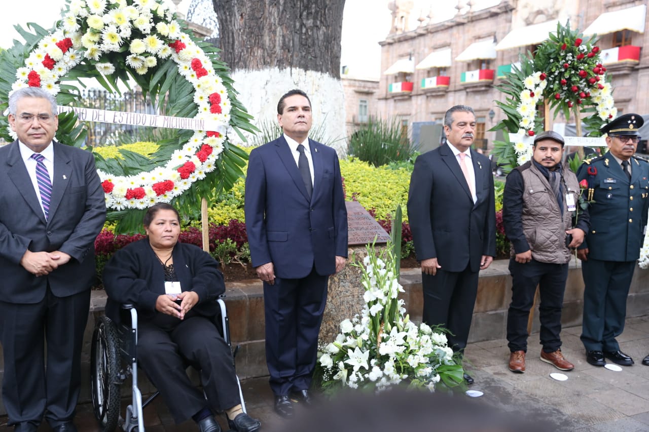 Con emotivo homenaje conmemoran a víctimas del 15 de septiembre de 2008