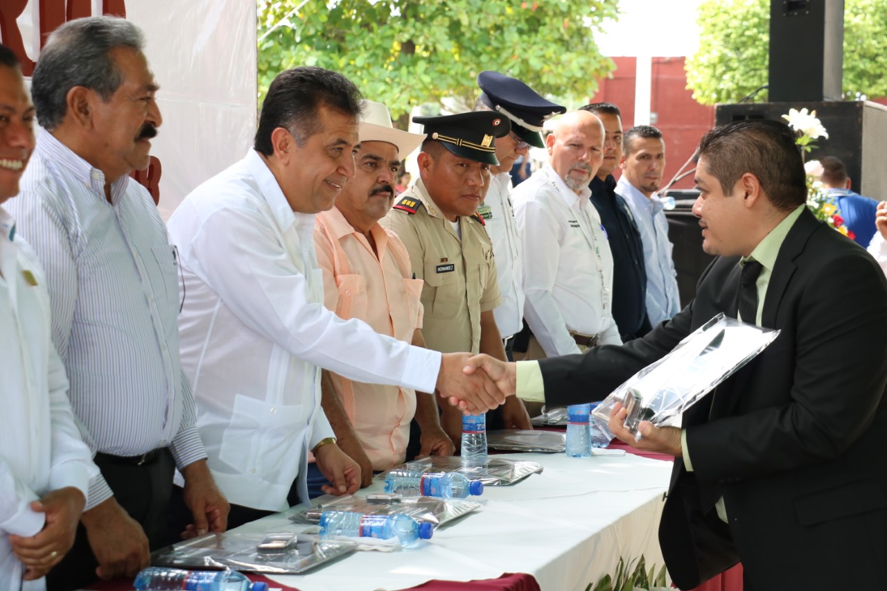 Asiste Cruz Lucatero al XXIV Aniversario del ITSA