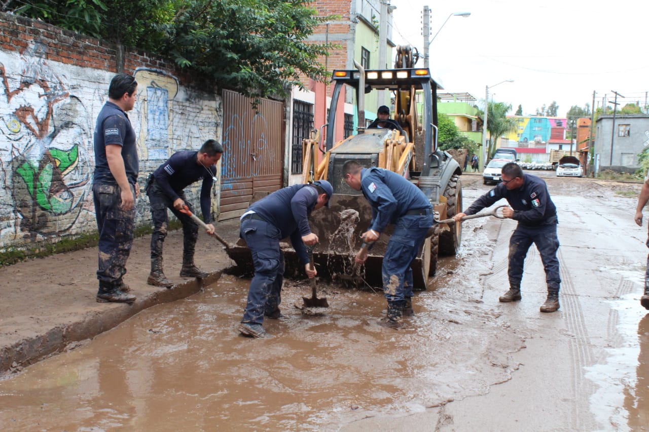 Mantiene SSP labores de apoyo en colonias afectadas por la lluvia en Morelia