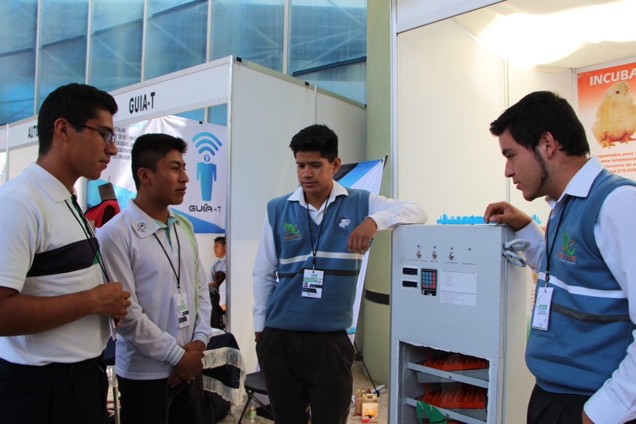 Alumnos del CECyTEM participarán en Encuentro Internacional de Investigación