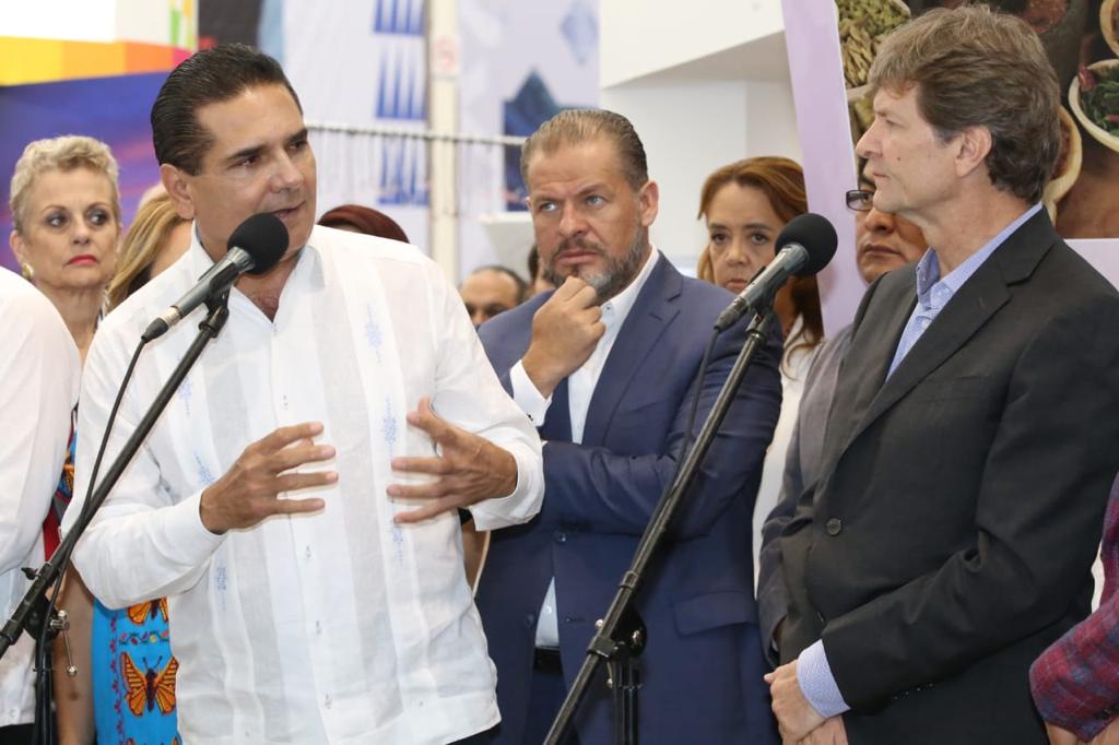 Llama Gobernador a mantener y potenciar programas turísticos