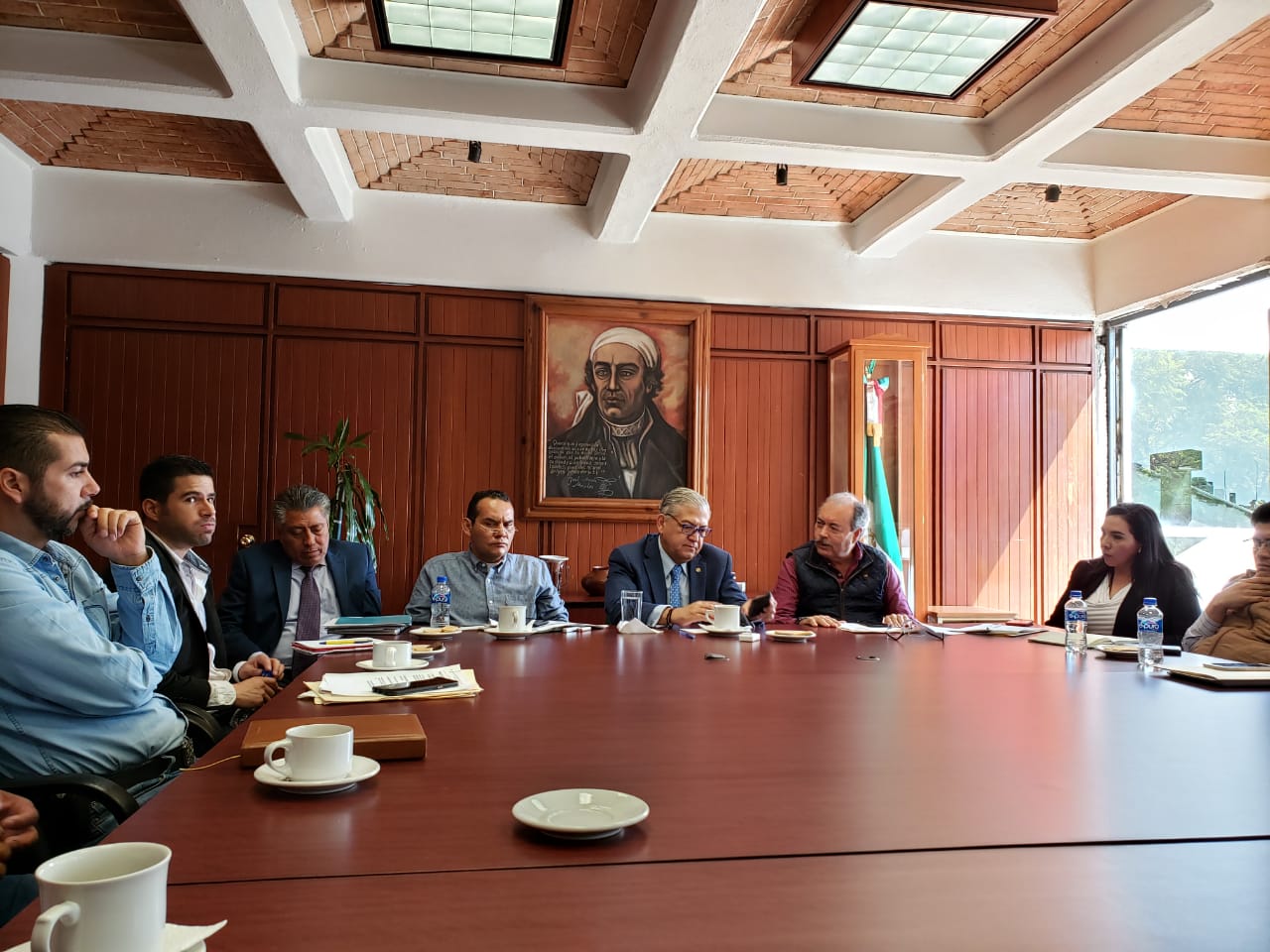 SOSTIENE REUNIÓN DE TRABAJO PRESIDENTES MUNICIPALES DEL PRI Y FINANZAS DEL GOBIERNO DEL ESTADO