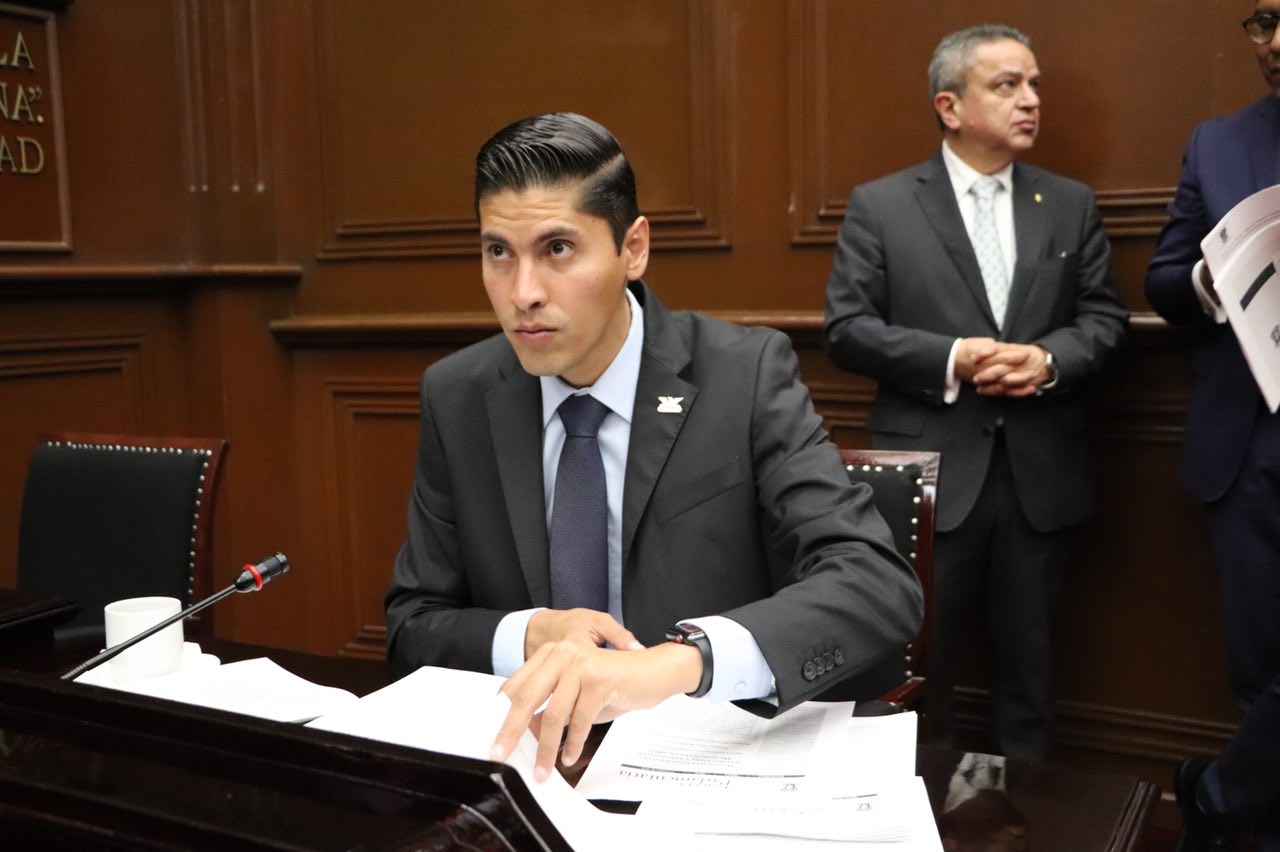 Javier Paredes es designado como Presidente de la Comisión Especial para la ZEE de Lázaro Cárdenas