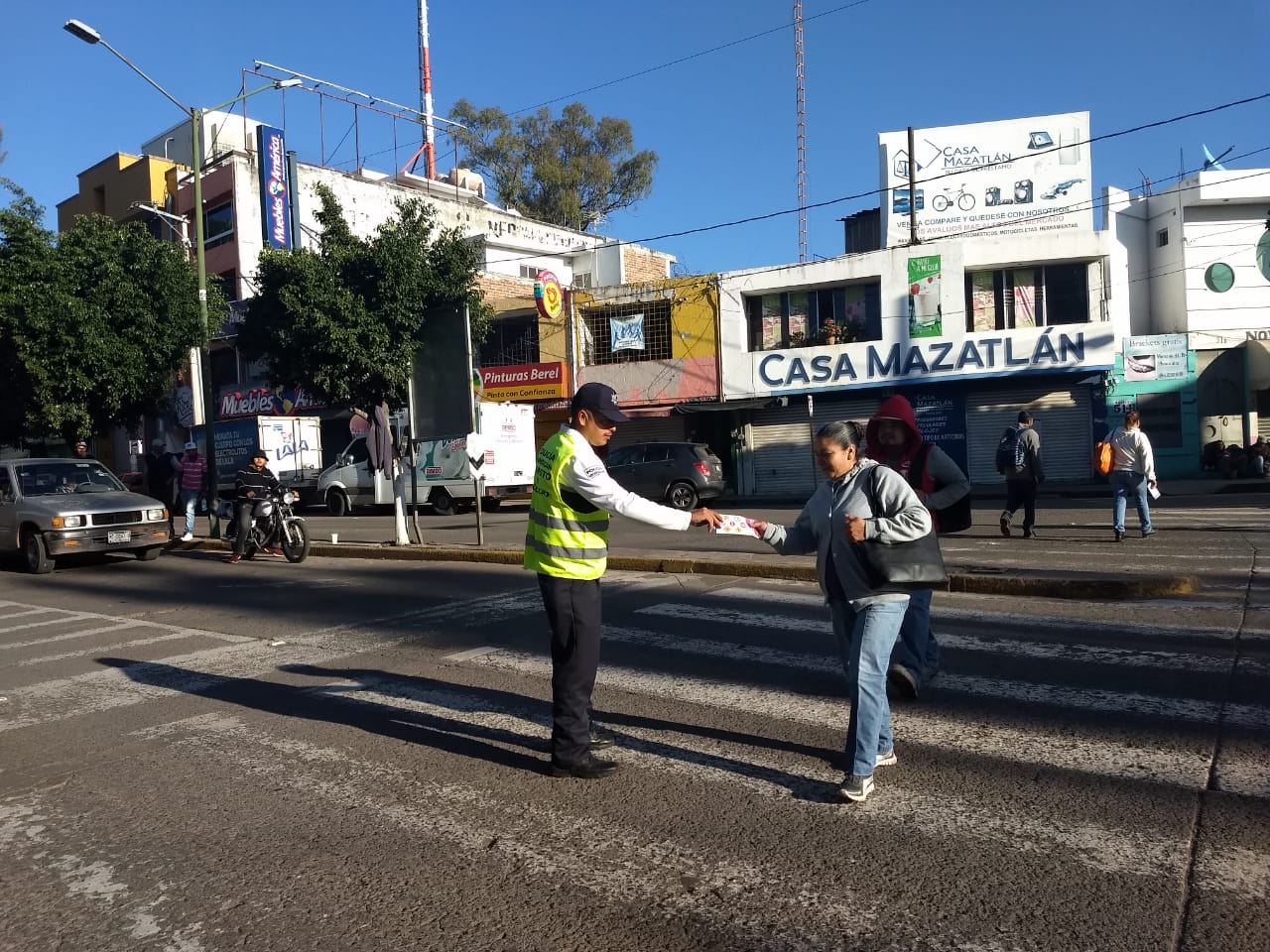 Continúa SSP fomentando una cultura de prevención vial en los peatones