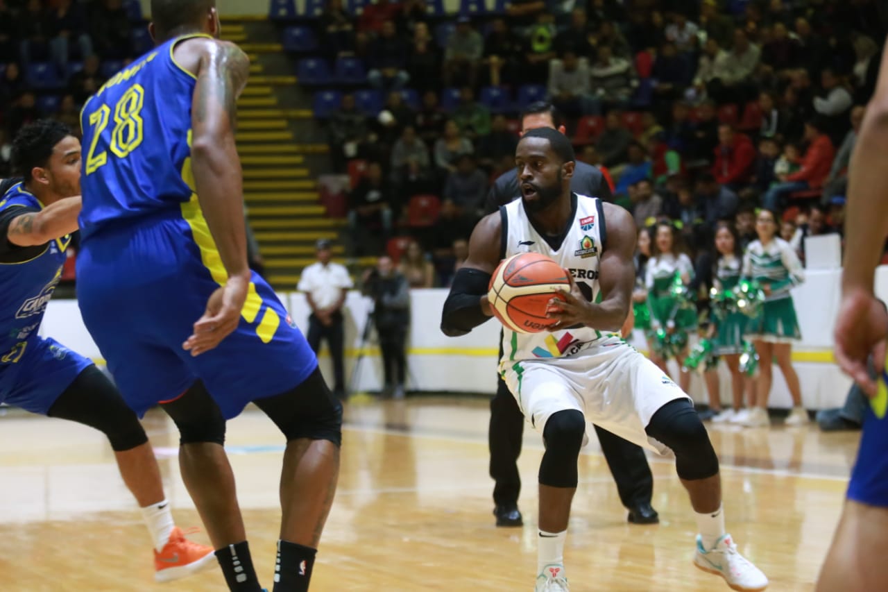 Continúa Aguacateros en los primeros lugares de la Zona Sur