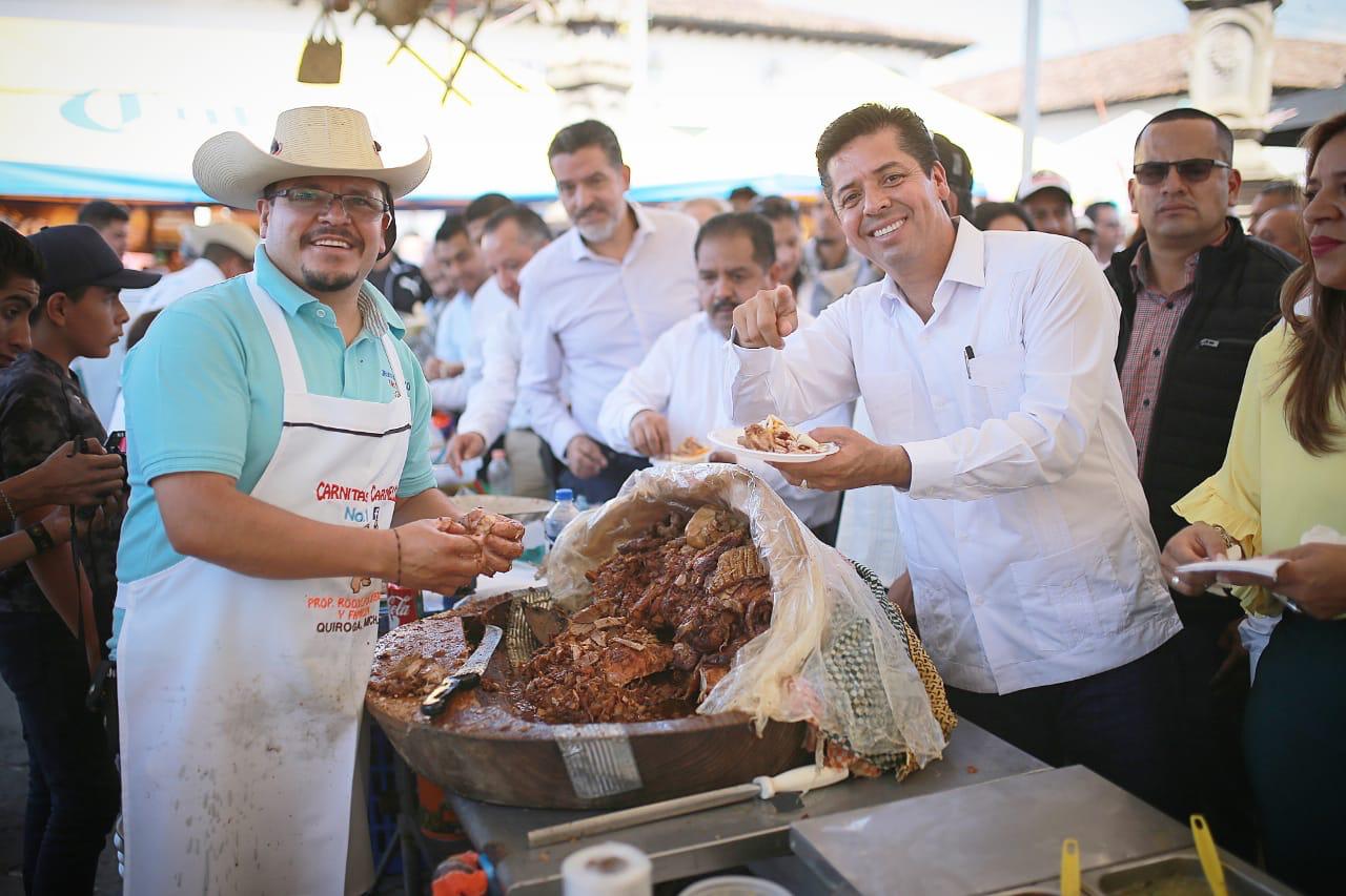 Acudió Toño García a la Sexta Feria Michoacana de las Carnitas