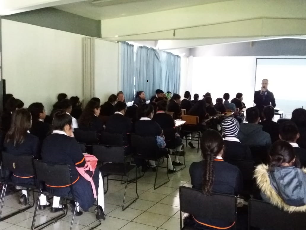 Aborda CECyTEM “violencia invisible “, en Escuela para Padres