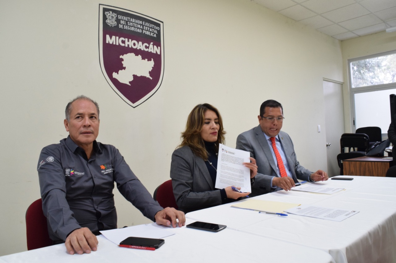 Cambian armas de fuego por capacitación laboral en el ICATMI