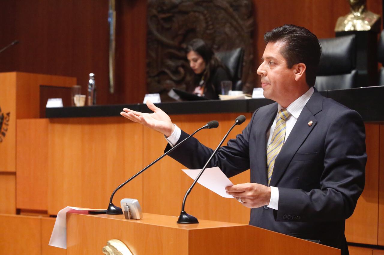 Toño García pide no prohibir calentadores solares de baja presión y de tubos