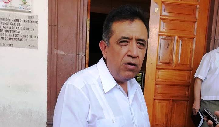 Controlan incendio de basurero municipal de Apatzingán