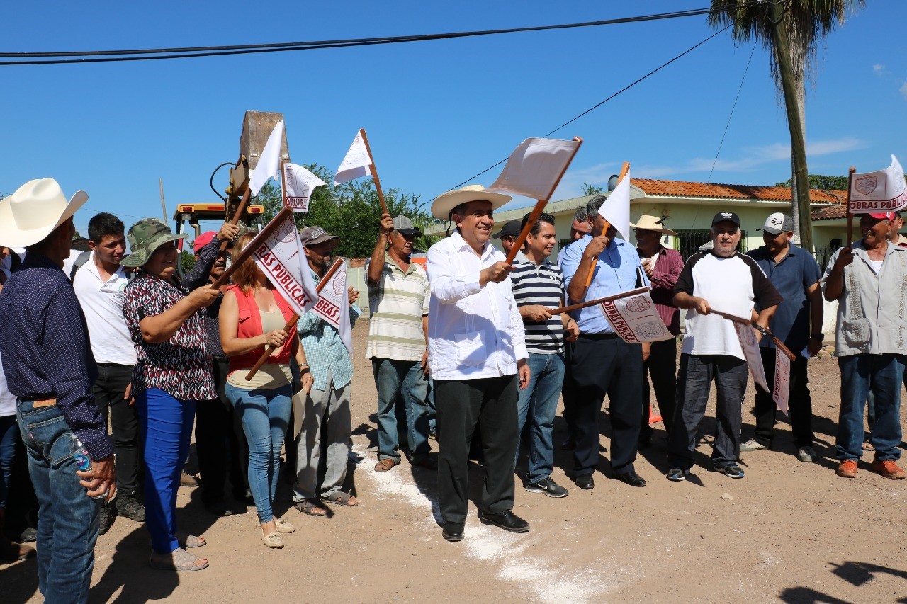 Alcalde de Apatzingán pone en marcha infraestructura hidráulica