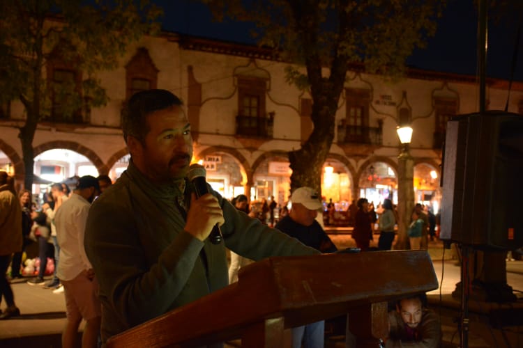 EN PÁTZCUARO SE REALIZAN ACCIONES CONCRETAS PARA LA ERRADICACIÓN DE LA VIOLENCIA DE GÉNERO: VÍCTOR BÁEZ.