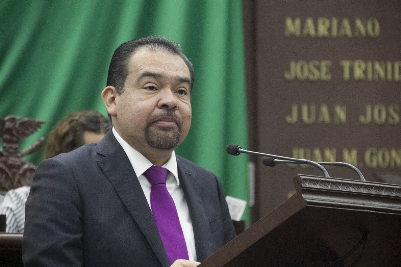 No más multas para ciudadanos cumplidos, plantea Tony Martínez