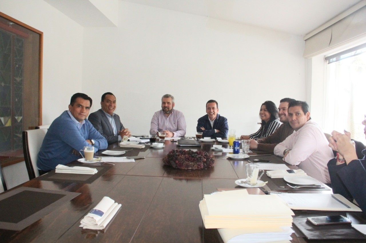 Participa Adrián López Solís en reunión de JUCOPO