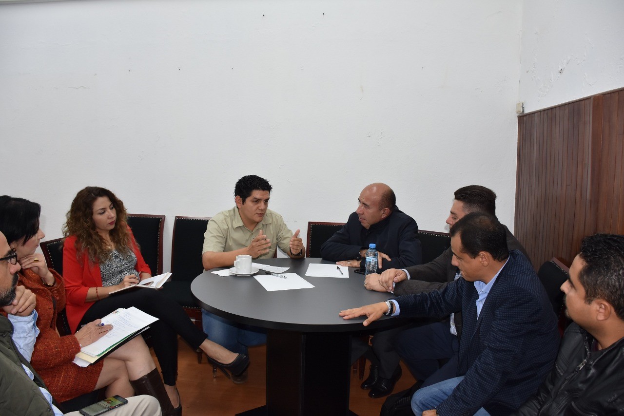 Inicia Antonio Madriz mesas de dialogo con Gobierno para modificar sistema educativo