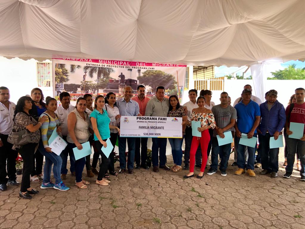 Migrantes, pilar de la economía de Gabriel Zamora