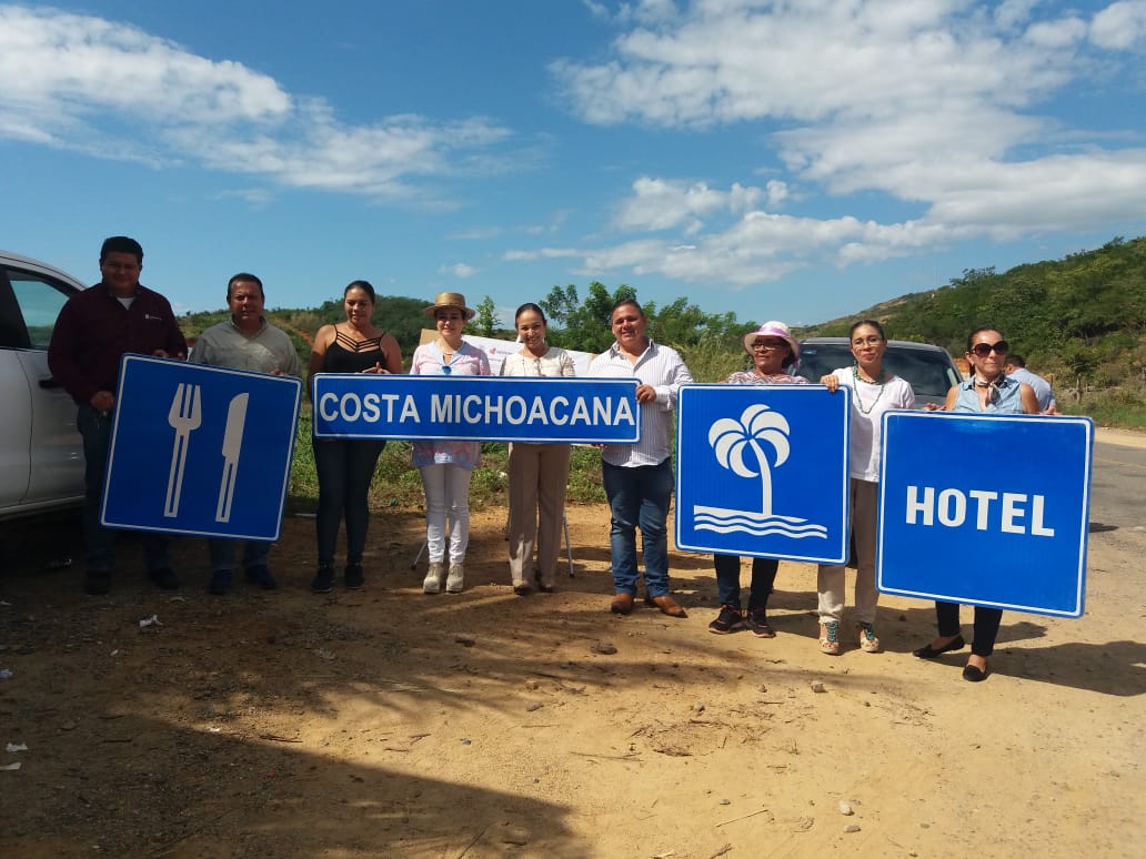 En la Costa Michoacana, Inicia instalación de señalética en regiones turísticas del Estado