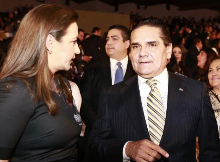 Atestigua Gobernador toma de protesta de Martha Érika Alonso, como gobernadora de Puebla