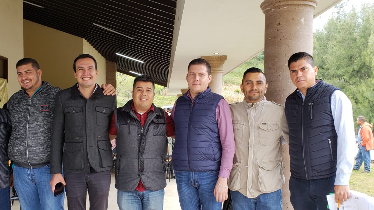 Todos debemos contribuir para tener una verdadera transformación: Alcalde de Chinicuila