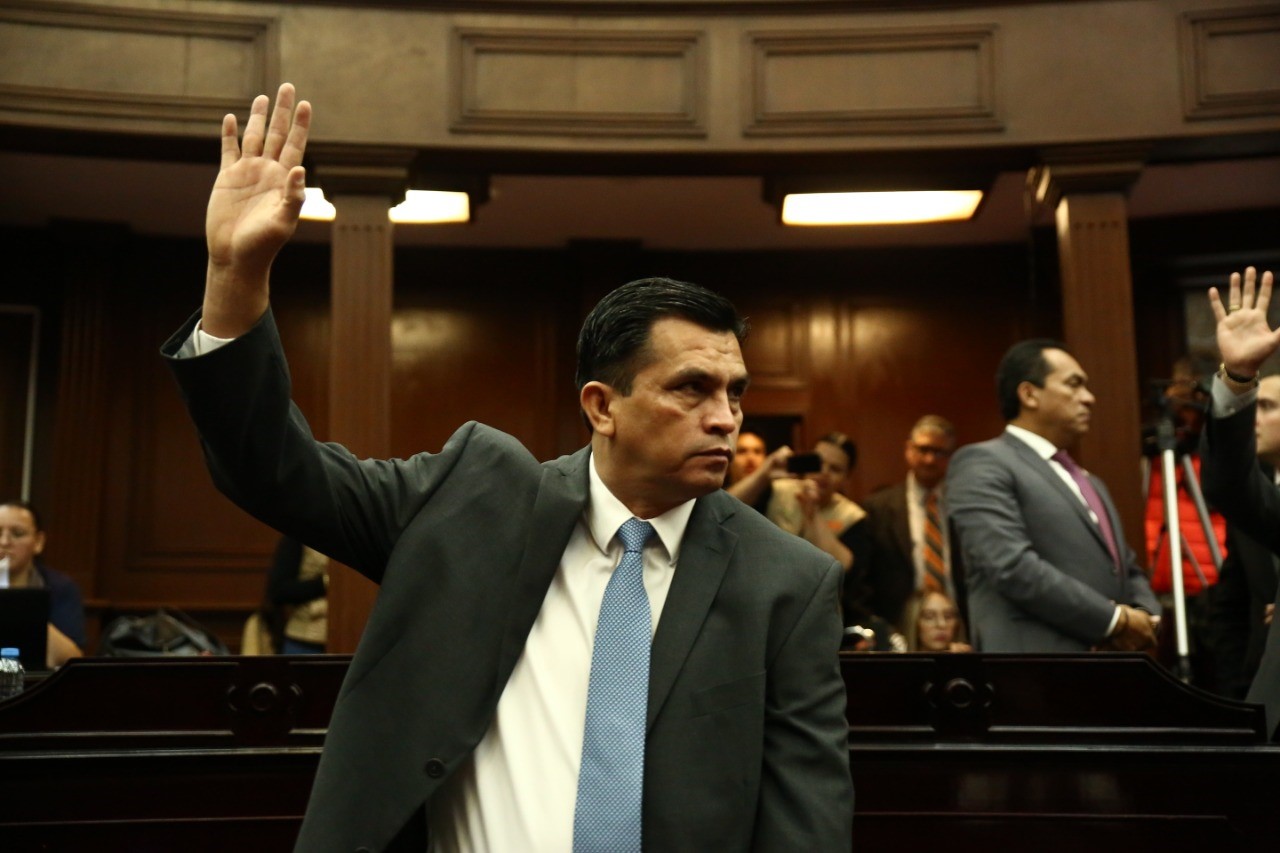 Federación y Estado deben dar certeza a magisterio: Javier Estrada