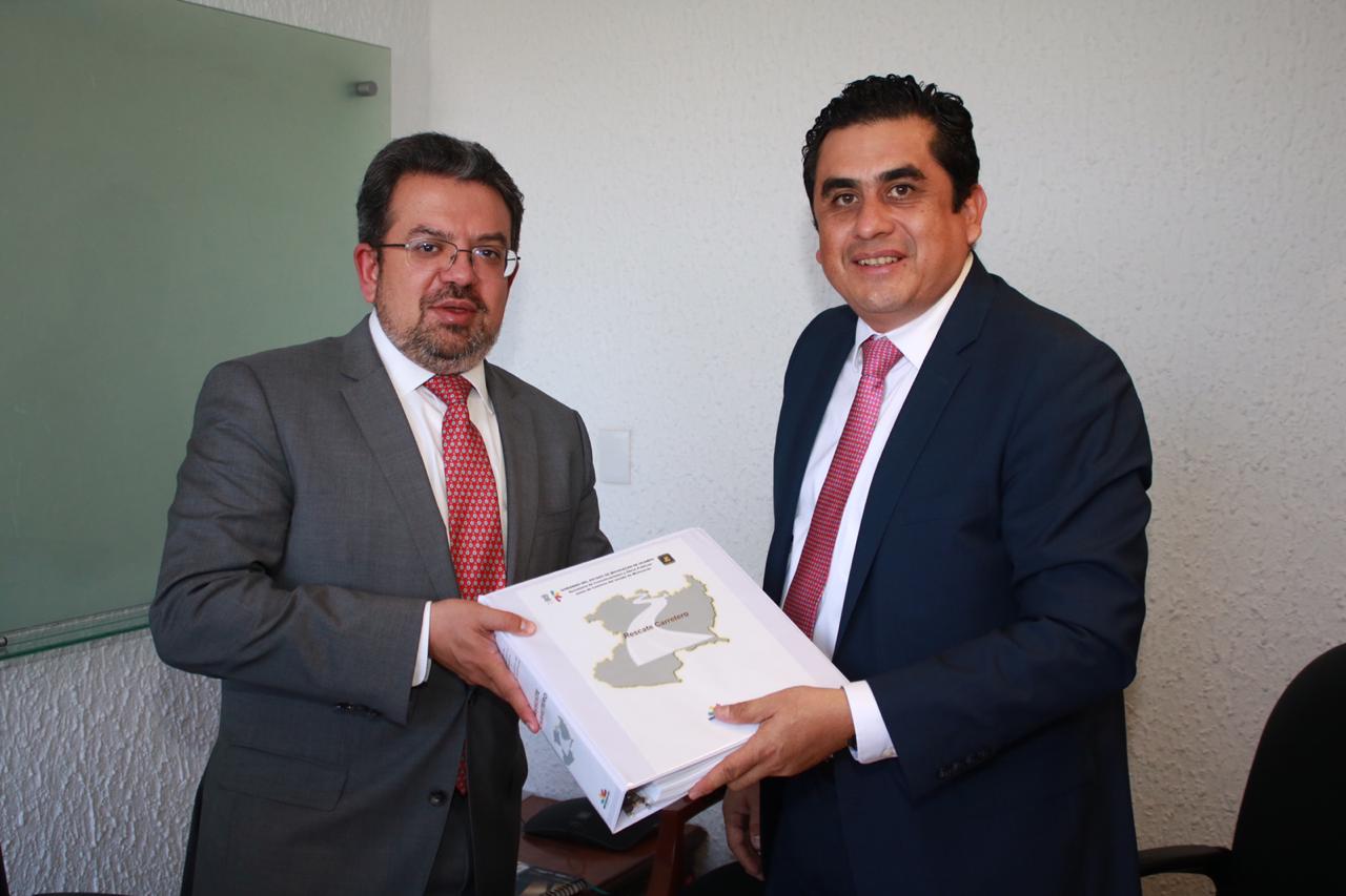 Gestiona Michoacán recursos para red carretera ante SHCP