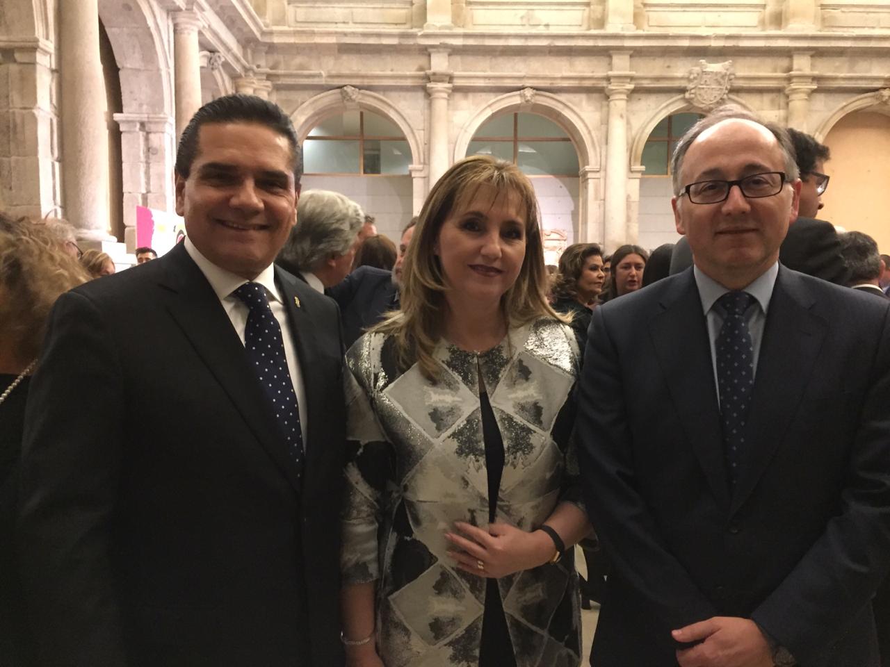 Dialoga Silvano Aureoles con Presidente de España