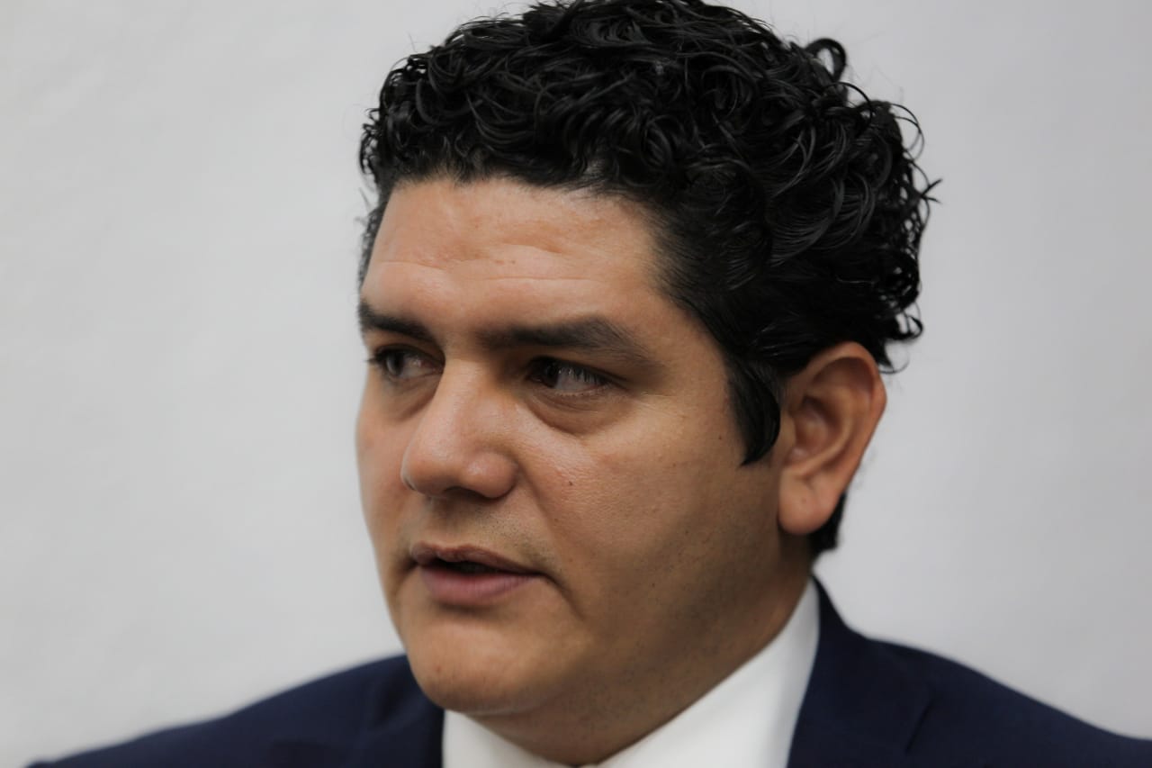 Gobierno del Estado frena liberación de 300 mdp para pagar a maestros: Madriz