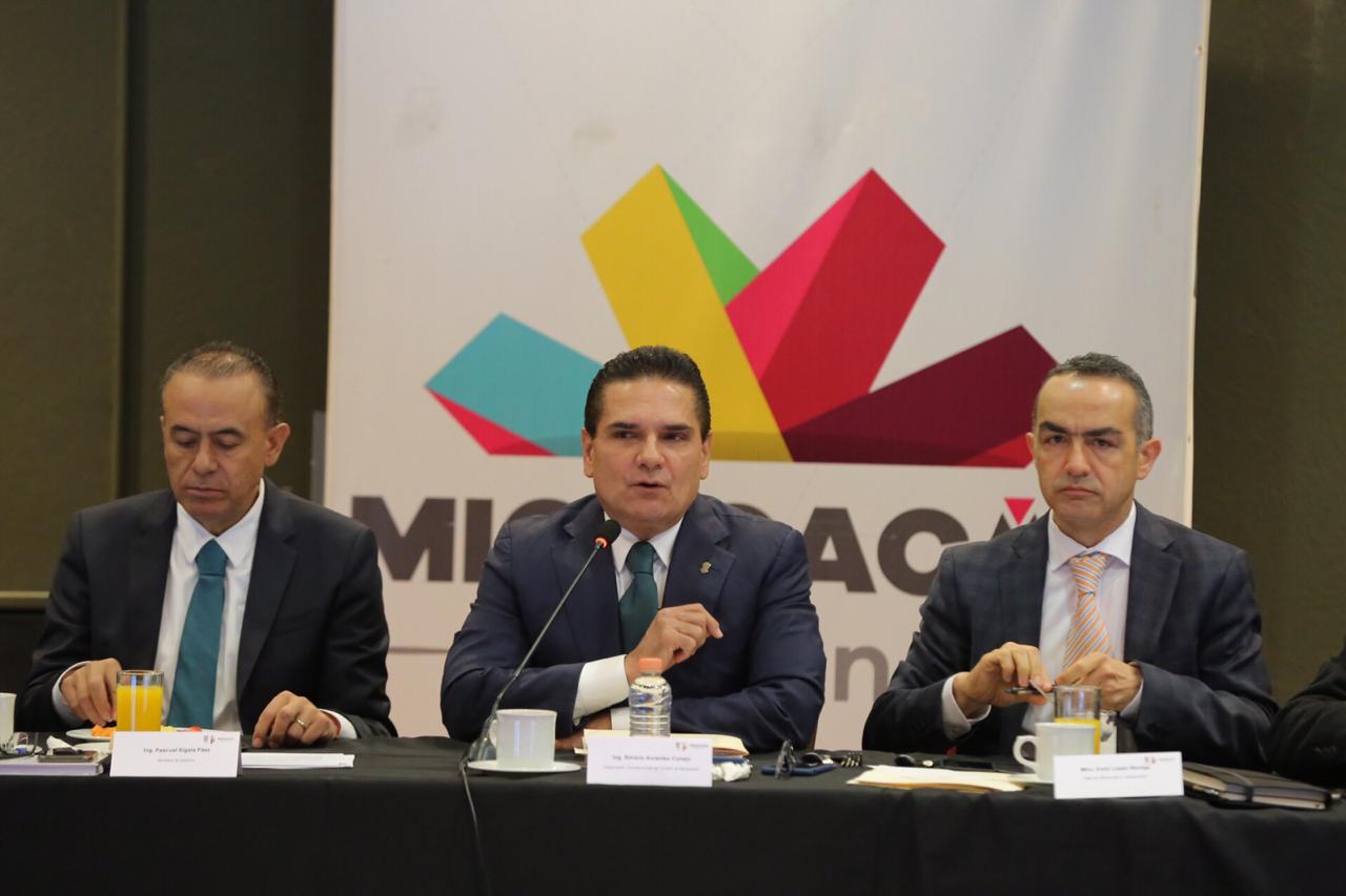Llama Gobernador a enfrentar los retos de Michoacán, unidos y solidarios