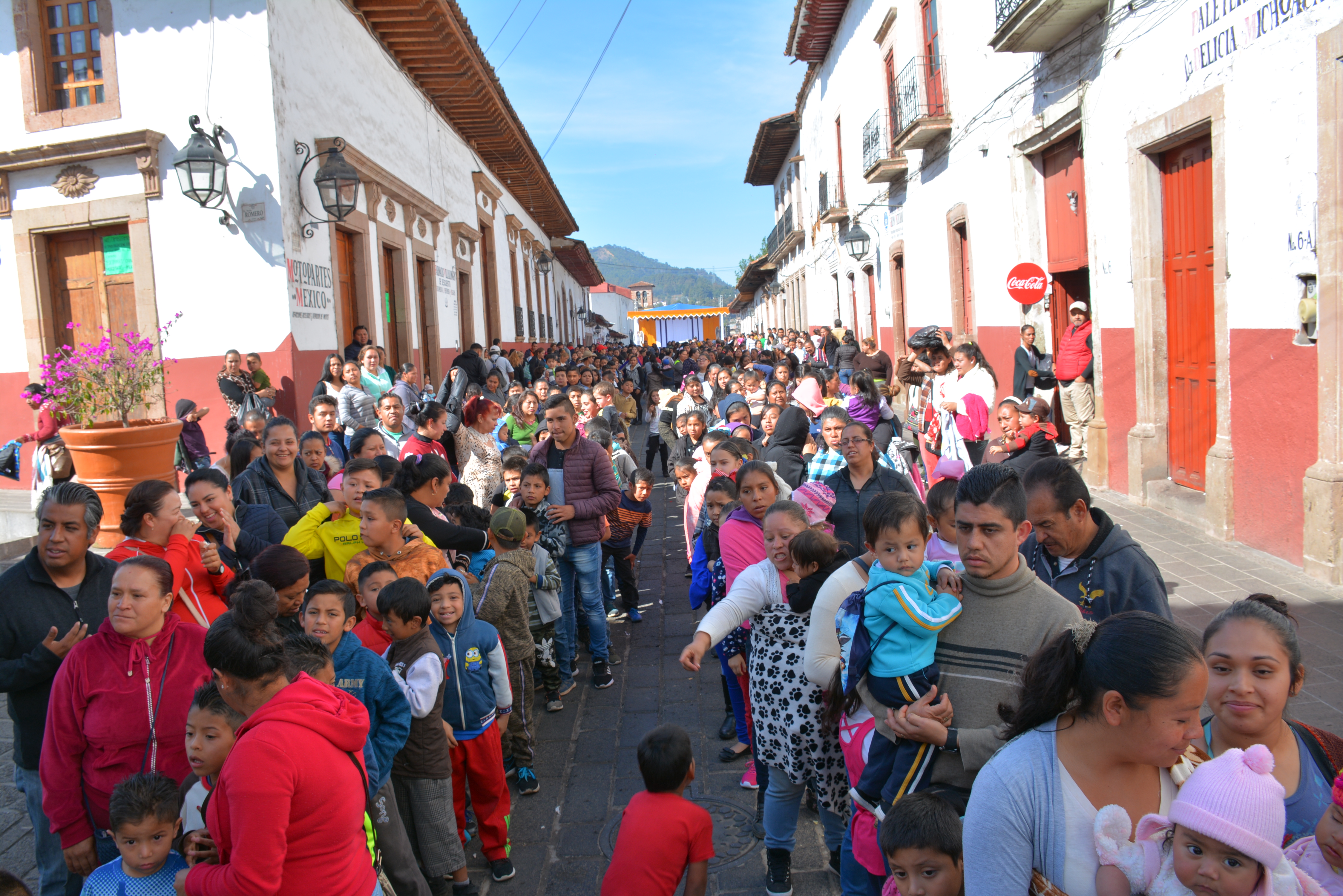 FESTEJAN A LAS NIÑAS Y NIÑOS DEL MUNICIPIO CON EL “JUGUETÓN 2019”
