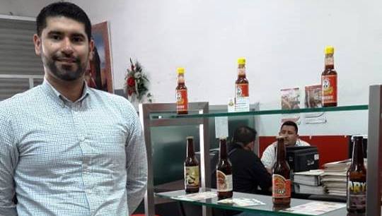 Secretaría de Desarrollo de Económico de Apatzingan conforma stand de promoción de productos regionales