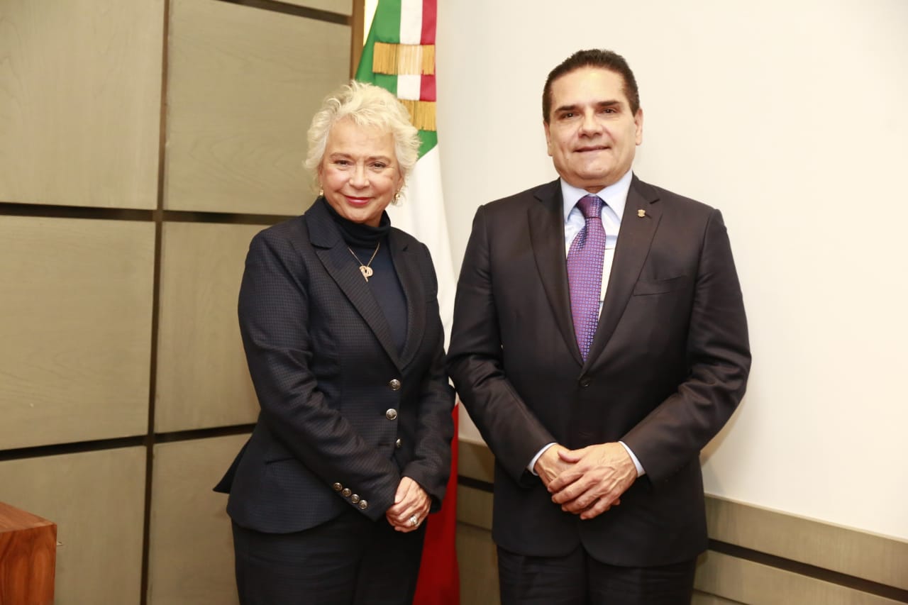 Gestiona Gobernador ante Segob solución a desabasto de gasolina