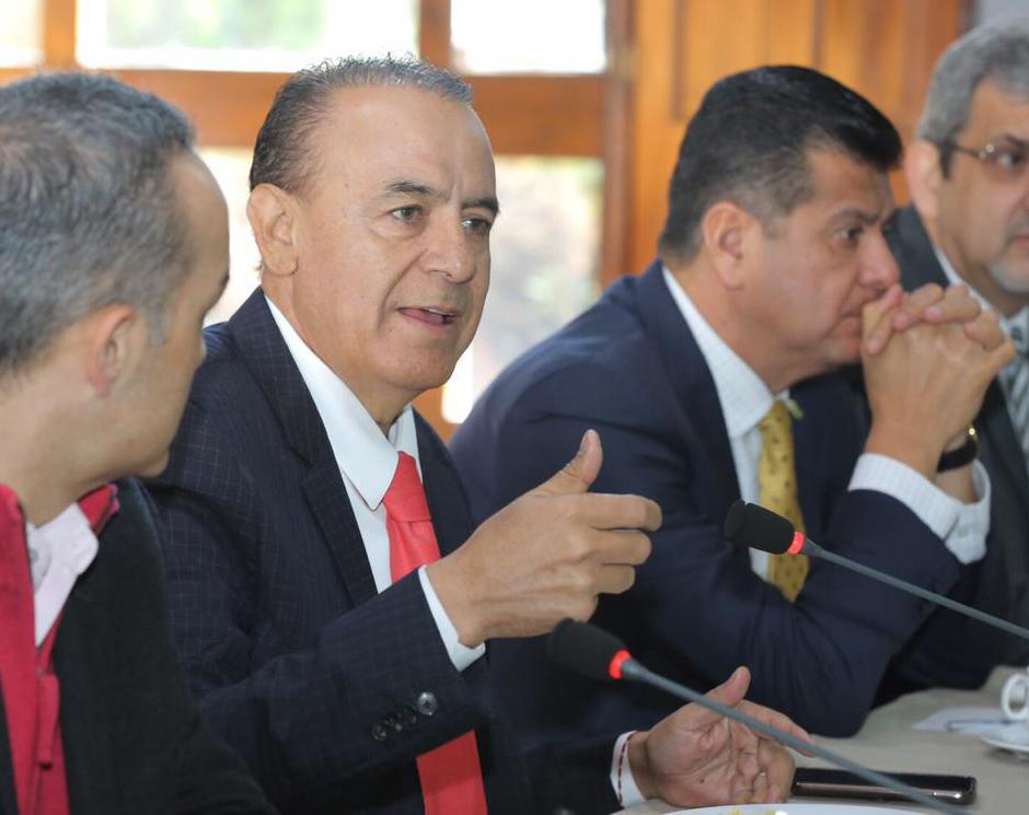 Urge Gobierno de Michoacán a Federación liberar vías férreas